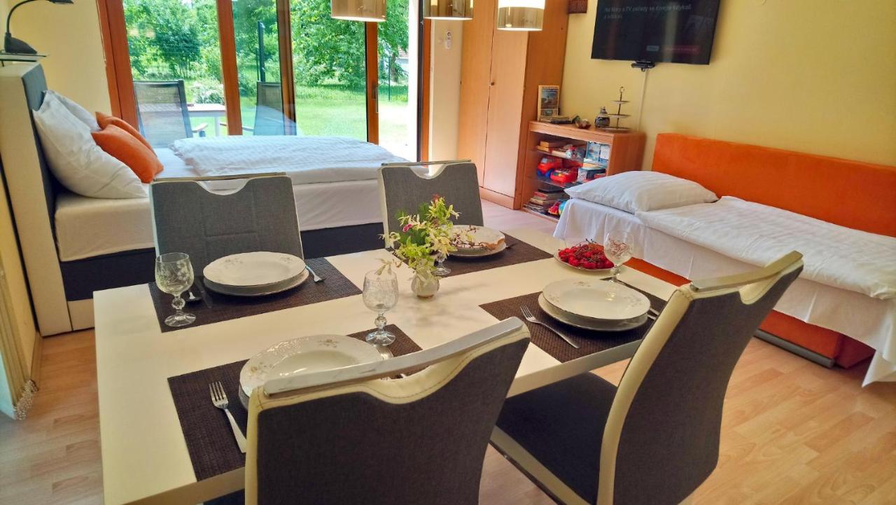 Lejlighed Lovely Apartment, Garden, Parking, Wifi, Netflix *